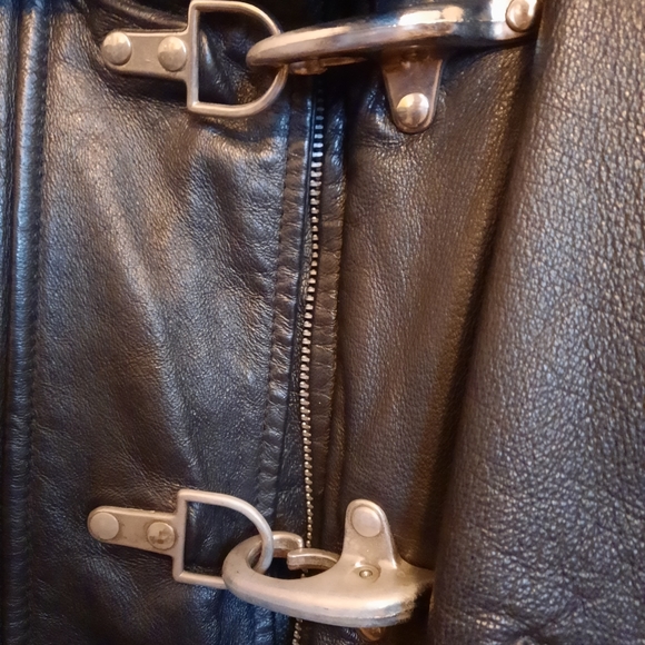 Leather jacket, 10-12 size, not new, good condition - Picture 2 of 4